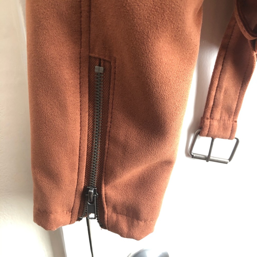 Motto Jacket - Picture 7 of 7